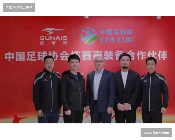 舍甫琴科签约三年执教中国U18球队 助力青年足球发展 舍甫琴科签约三年执教中国U18球队 助力青年足球发展